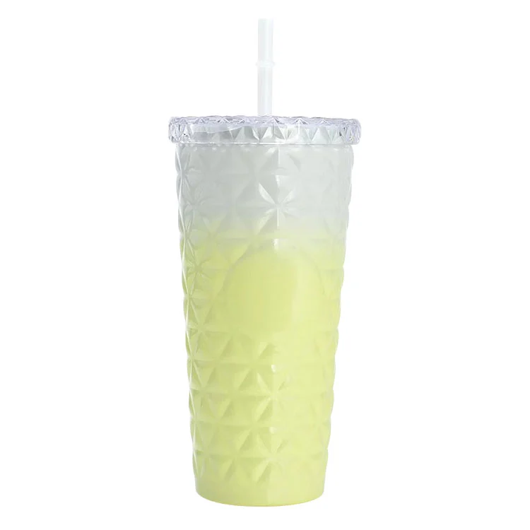 Tumbler ya mananasi